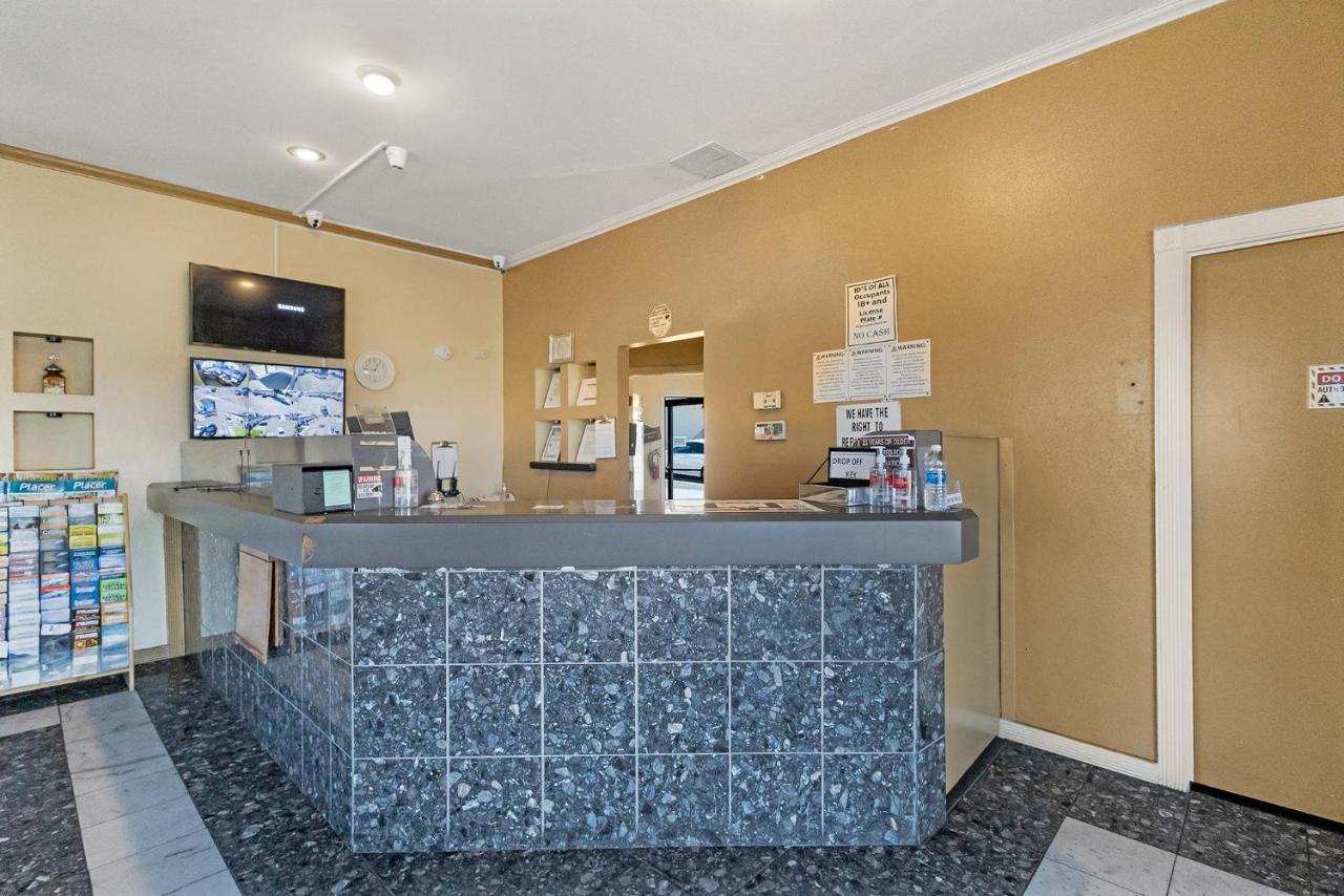 Heritage Inn Express Roseville Extérieur photo