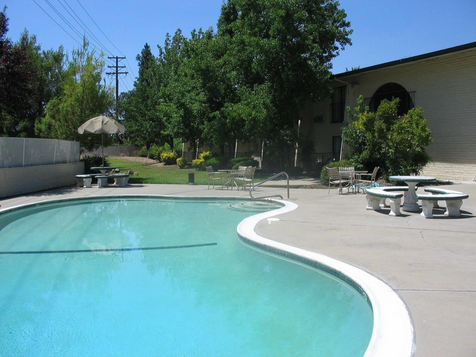 Heritage Inn Express Roseville Extérieur photo
