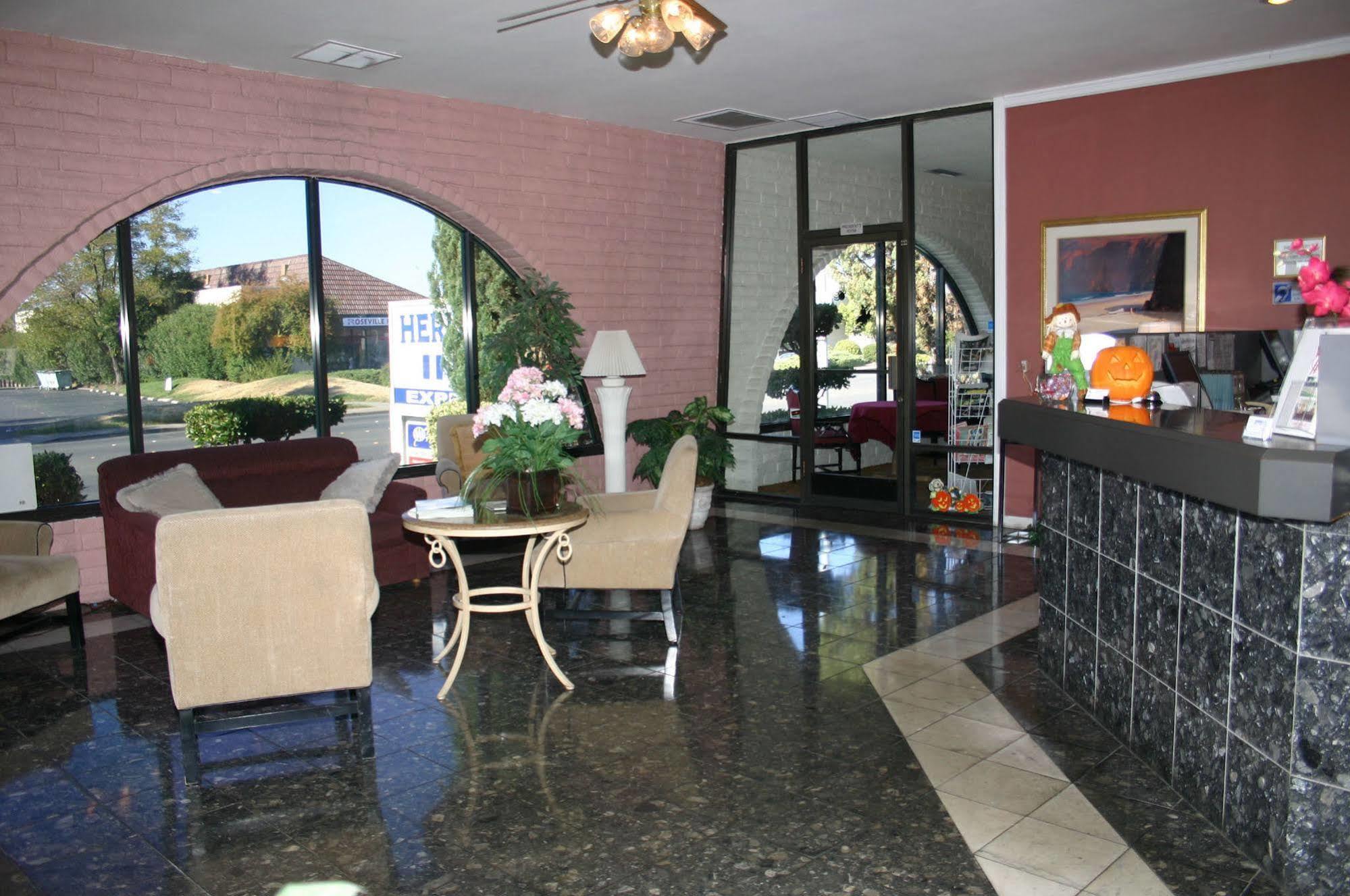 Heritage Inn Express Roseville Extérieur photo